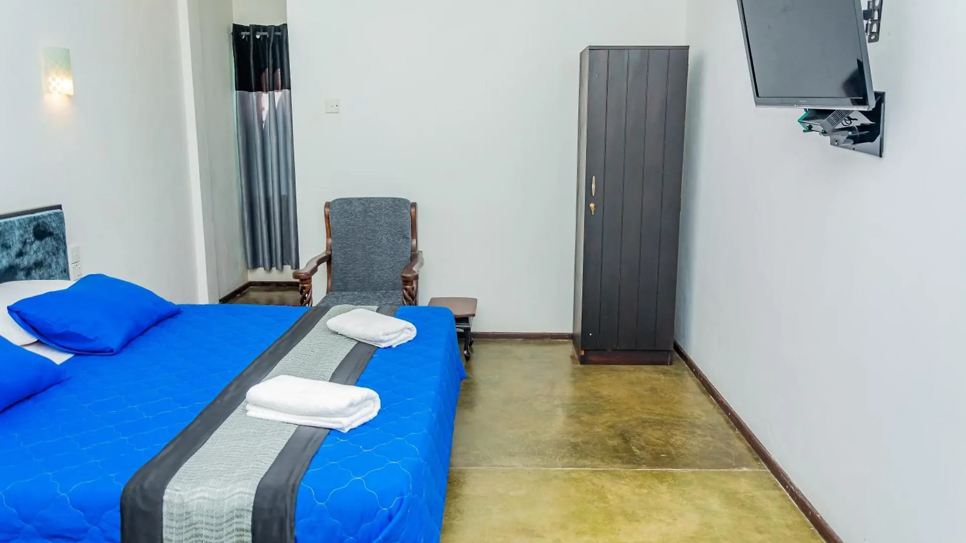 Shico Transit Hotel 尼甘布